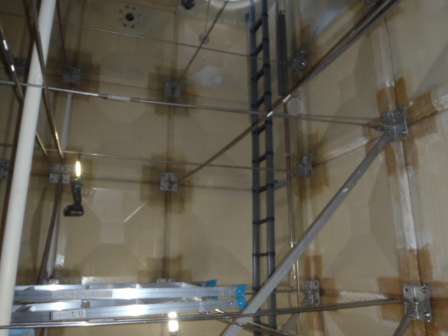 某工場 FRP受水槽内FRPライニング漏水修繕工事